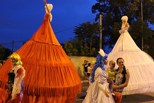 Карнавал в Геленджике, шествие